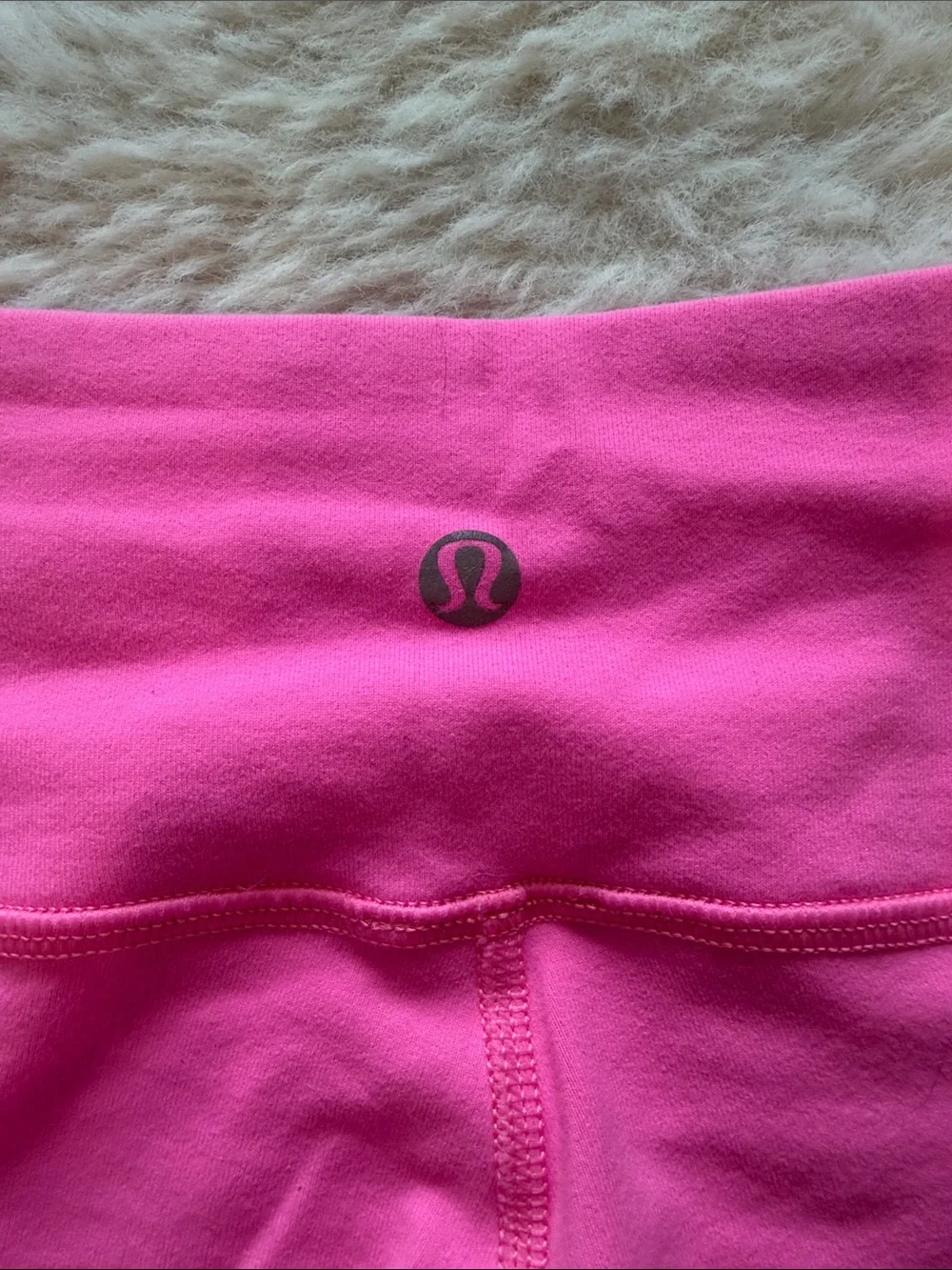 Lululemon Pink WunderUnder leggings - size 6 - Picture 2 of 5